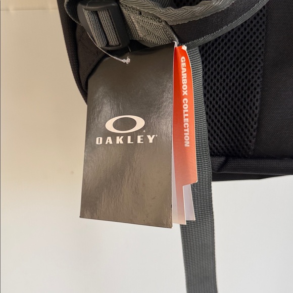 NEW OAKLEY SI 5 SPEED PACK Backpack Jet Black 26L with Laptop Sleeve - Picture 13 of 14